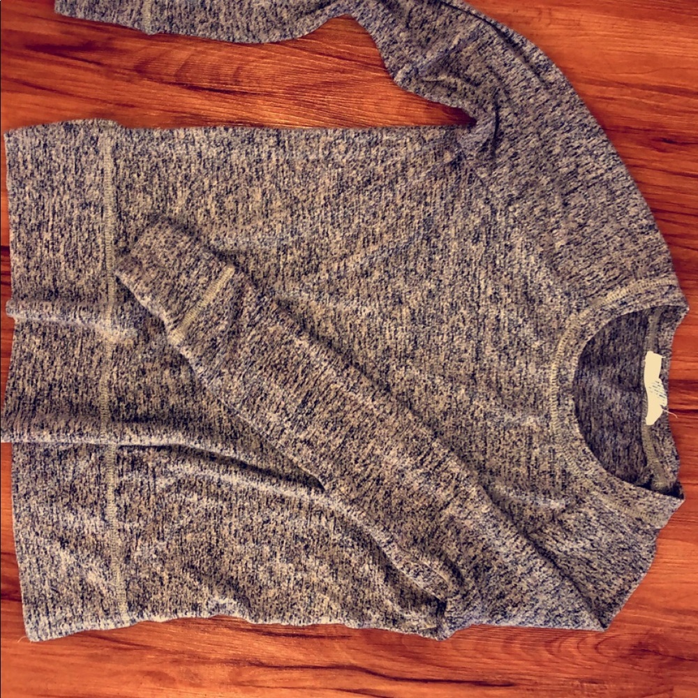Long sleeve sweater